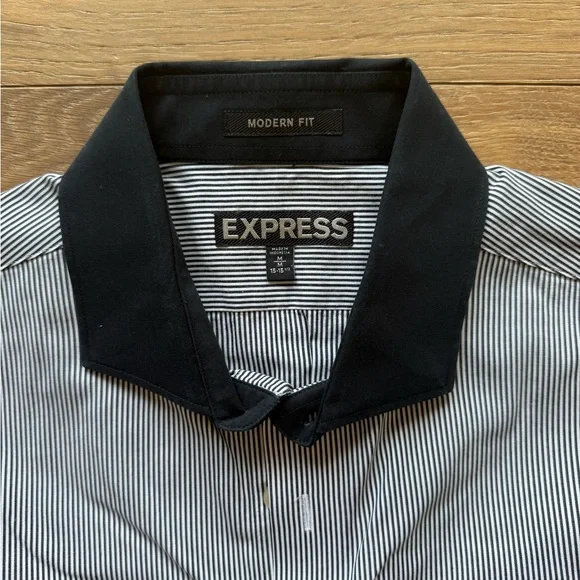 Men’s Express Black and White Striped Shirts - size medium - Picture 3 of 3